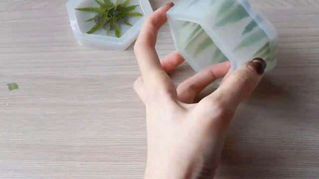 Неудавшаяся шкатулка с папоротником. Тест нового молда и эпоксидной смолы от ArtEpoxy. смотреть онлайн