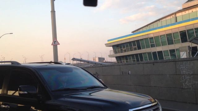 Стоп хам Киев ⛔️ едем по встречке ул. Набережной- Рубальская смотреть онлайн