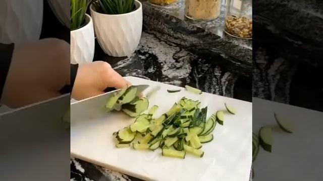 Салат "Муравейник" #еда #рецепты #вкусный смотреть онлайн