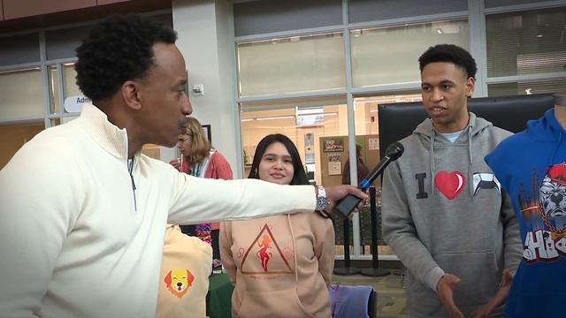 College of DuPage Maker Market 2022 смотреть онлайн