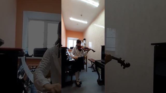 Кулемзина Софья Т. Романова "Жил - был Игуанодон" соло смотреть онлайн