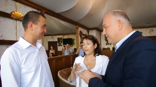 Macros Capital Вручение кольца с бриллиантом в 1,1 карат! смотреть онлайн