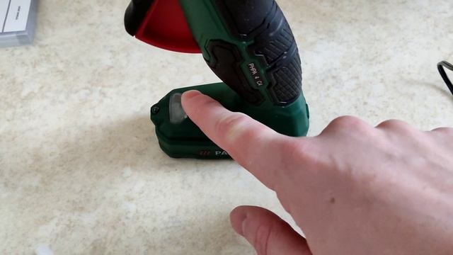 Обзор на аккумуляторный клеевой пистолет PARKSIDE