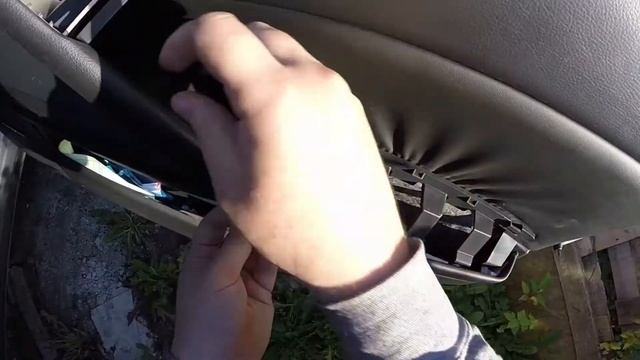 Снятие обшивки передней двери Nissan Murano Z51 смотреть онлайн