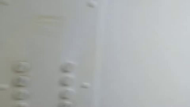 Обычный советский лифт с косметическим ремонтом. смотреть онлайн