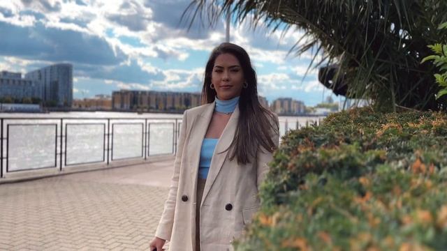 iPhone 14 Pro Max Cinematic Mode 4K 30fps смотреть онлайн