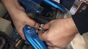 Замена лампы ближнего света Lifan 320 Smily