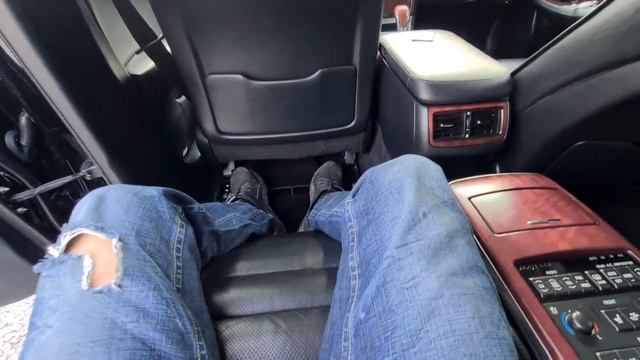 Toyota Crown Majesta URS206 смотреть онлайн