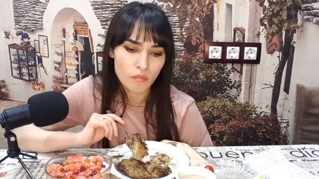 Мукбанг??Болталка ☕ Ответы на вопросики?♀️ MUKBANG??