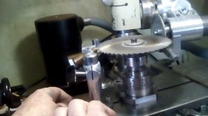 Настольный универсальный заточной станок, простая заточка дисковой фрезы.