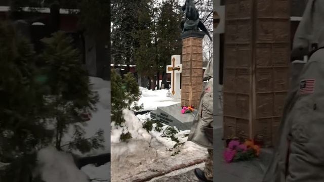 Могила Юрия Лужкова | Бывший мэр Москвы | Новодевичье ✞ Твоя Душа ✞ смотреть онлайн