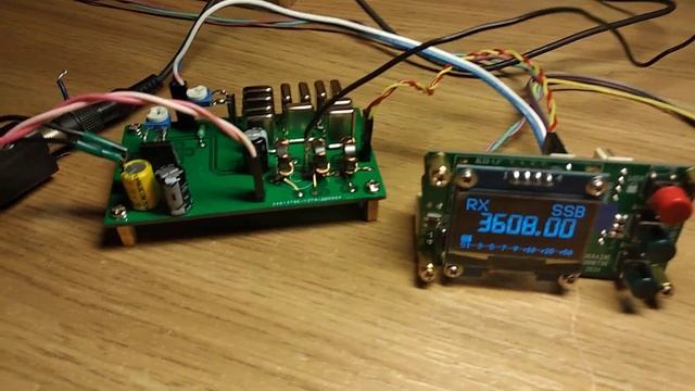 Работа синтезатора OLED MICRO Андрея UR3ILF и приёмника RX998 смотреть онлайн