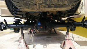 Jeep Grand Cherokee Wj axle swap  to Nissan Patrol Y61