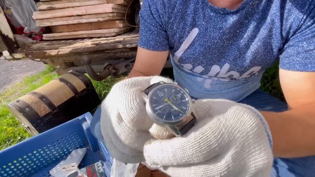 Находки со свалки или деньги из мусора, Витёк мусорщик