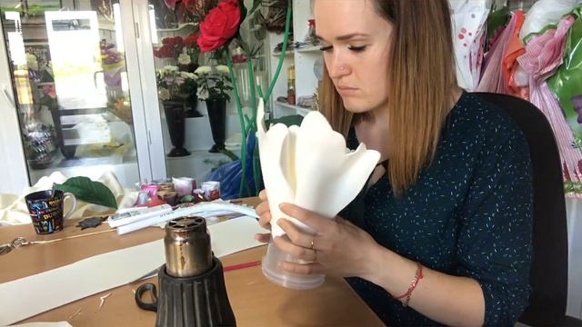 Часть 2 сборка цветка пиона из изолона Светильник смотреть онлайн