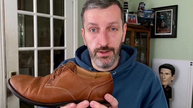 How Thick are these Clarks Shoes? смотреть онлайн