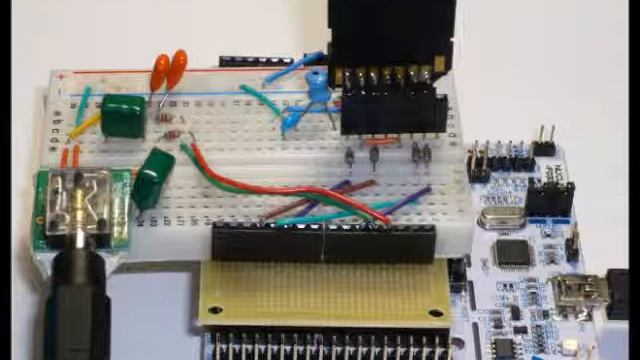 mbed: Nucleo-F030R8 10bit PWM WAVE Player. (Music: Gemini Robot) смотреть онлайн