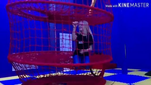 Прикольные Развлечения SBS СБС Мегамолл Краснодар (новые Лёсики, лазерные бои Кибертаг Cybertag)