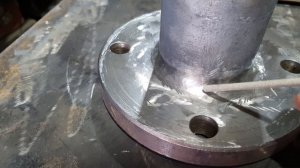 Как приварить фланец к трубе.  Ручная дуговая сварка