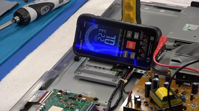 How to Troubleshoot TV with Backlight but no picture. Philips 40PFL3705 Backlight no video repair. смотреть онлайн
