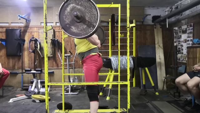 Пауэрлифтинг/powerlifting. Присед, спинка и немного юмора.
