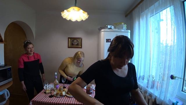 Приехала Аленушка Посиделки Подарки Эмоции, смех слезы смотреть онлайн