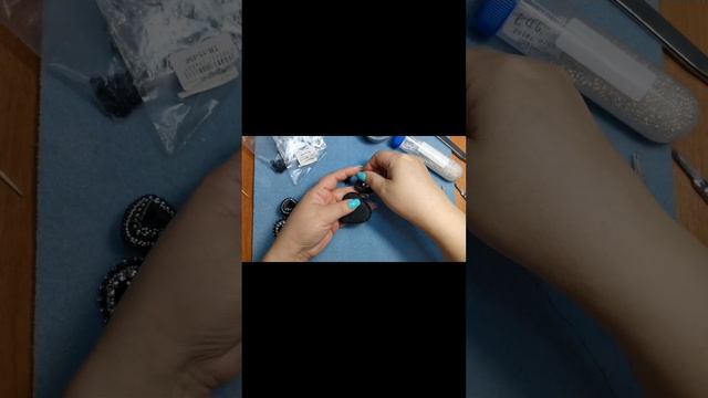 комплект с агатом. брошь. серьги. колье смотреть онлайн