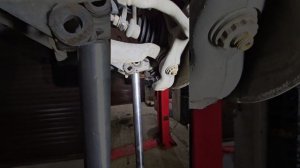 замены нижних  передних попречных рычагов BMW X5 E70 3.0D LCI