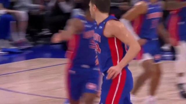 Bojan Bogdanovic had 2 straight threes making Luka work on defense!!! смотреть онлайн
