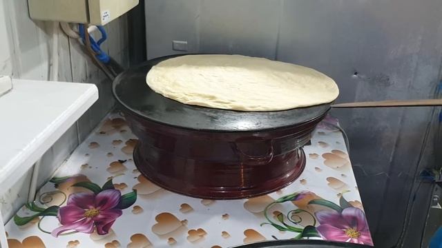 #ЛАВАШ по Лезгинскии готовят тети на печи смотреть онлайн