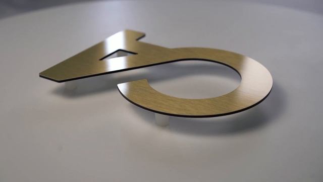 Aluminiumverbund Gold Gebürstet (Butlerfinish) Mit Abstandhaltern 4k Materialvorschau