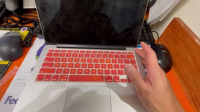 Macbook Pro - Speaker Replacement