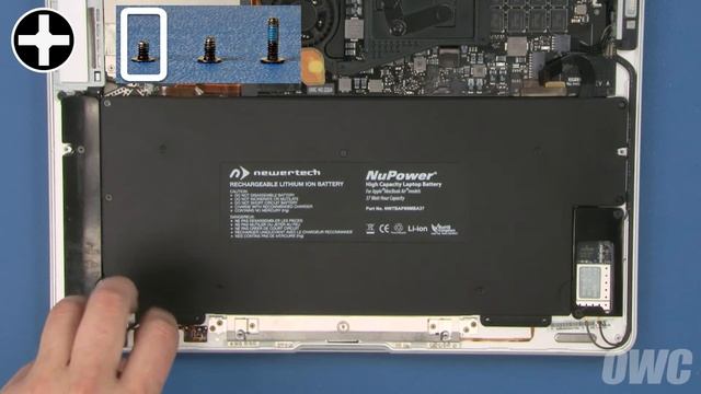 How To Replace The Battery In A MacBook Air (2008-2009) MacBookAir1,1 MacBookAir2,1