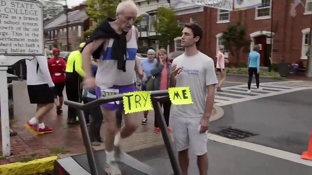 Беговая дорожка TRUEFORM Runner Enduro смотреть онлайн