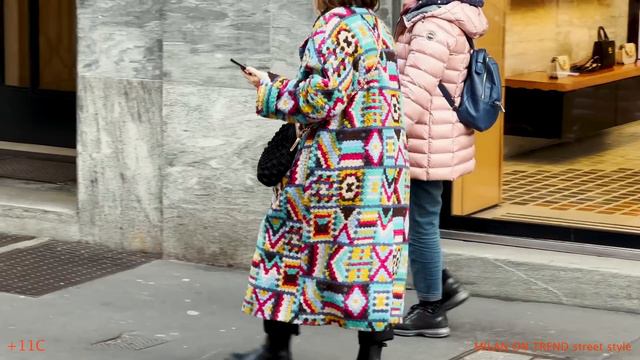How to stay stylish at any age. Learning Elegance and Style from the Italians. Milan Street Style смотреть онлайн