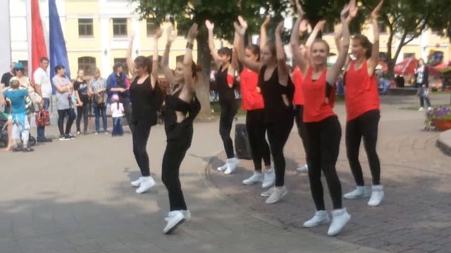 Танцы в Пскове смотреть онлайн