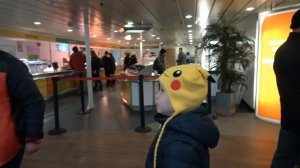 Катя и Макс уехали на машине во Францию