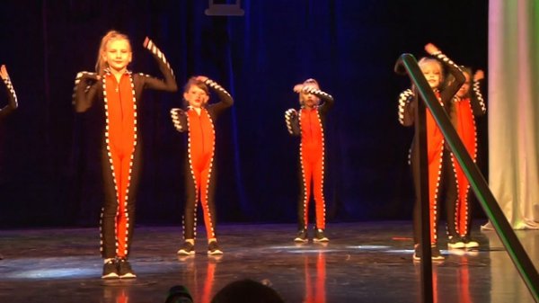 Школа Танцев Движение "Гонщицы"