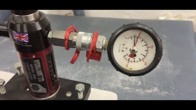 Дюбель для газоблока (газобетона, пенобетона) Термофикс, от Черон. Испытание на вырыв с прибором. смотреть онлайн