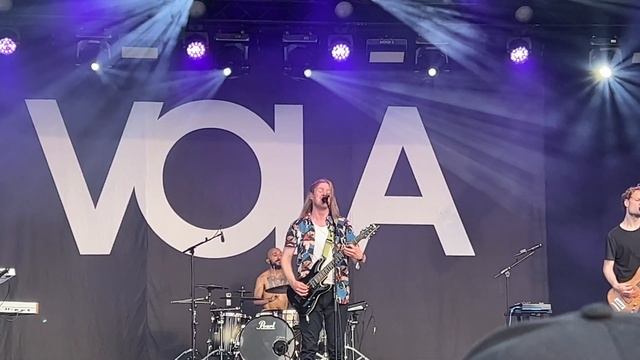 VOLA - Starburn (Live @ Tuska 2022) смотреть онлайн