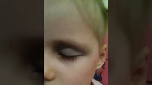 Крашу свою сестру😊😊😊😊😊😊💄💄💄💄💄💄💄 смотреть онлайн
