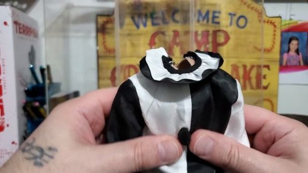 Art the Clown 1/6 Figure Review (Terrifier ) Trick or Treat Studios
