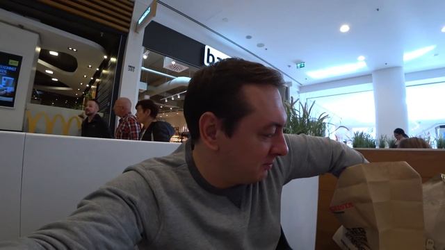 КАК СЭКОНОМИТЬ НА ЕДЕ В ВЕНЕ смотреть онлайн