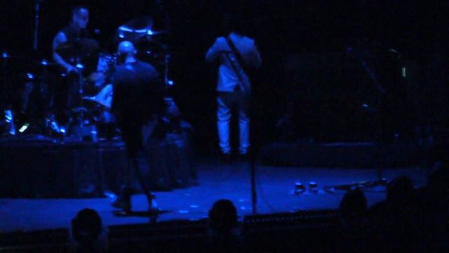 Smashing Pumpkins FULL CONCERT @ Forum, L.A. 08-31-18 Shiny And Oh So Bright tour смотреть онлайн