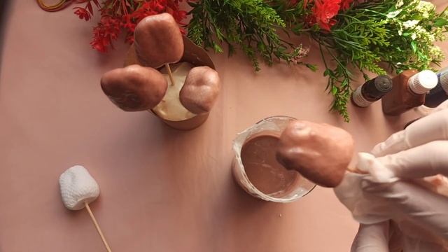 Как сделать клубнику в шоколаде из мыла?DIY десерт из мыла. Мыловарение.Soap.Тренды смотреть онлайн