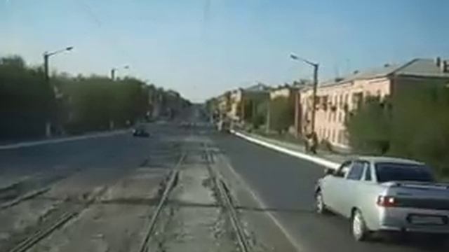 Новотроицкий трамвай, поезка по 3 маршруту (2ч) смотреть онлайн