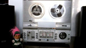 "Случайность"(представить страшно мне теперь)  поет Эдуард Хиль