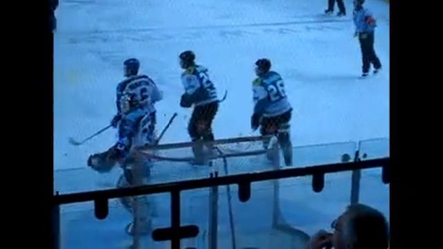 Steelers V Blaze (14/02/2007) - Finnerty Goal (Steelers 3rd) смотреть онлайн