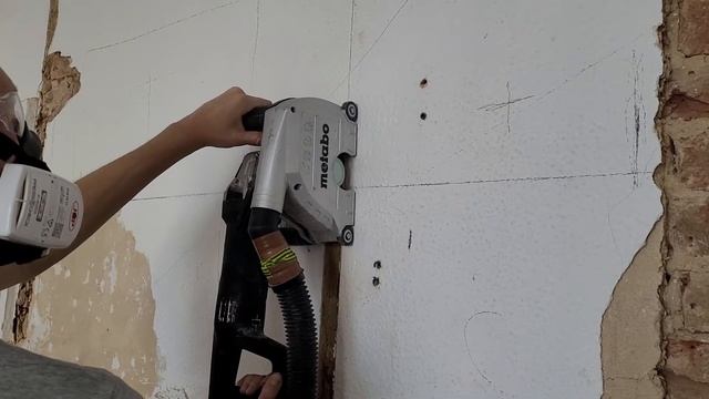 Metabo MFE40 125mm Wall Chaser Demo With DIA-CD3 Triple Blade & DEWALT DWV902M-GB DUST EXTRACTOR