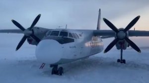 В Якутии самолет Ан-24 с 30 пассажирами сел на замерзшую реку